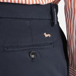 Chinos